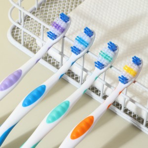 ทันตแพทย์ที่แนะนำแปรงสีฟันอ่อนนุ่ม