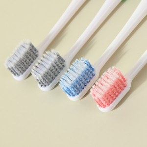 แปรงสีฟันการฟอกสีฟันด้วยตนเองในช่องปาก