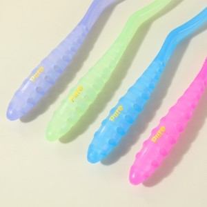 4 pcs Candy Color Family berus gigi